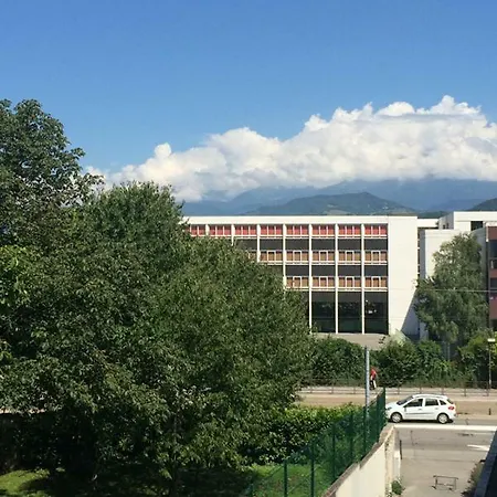 Studio Terrasse A Cote Tram Апартаменты